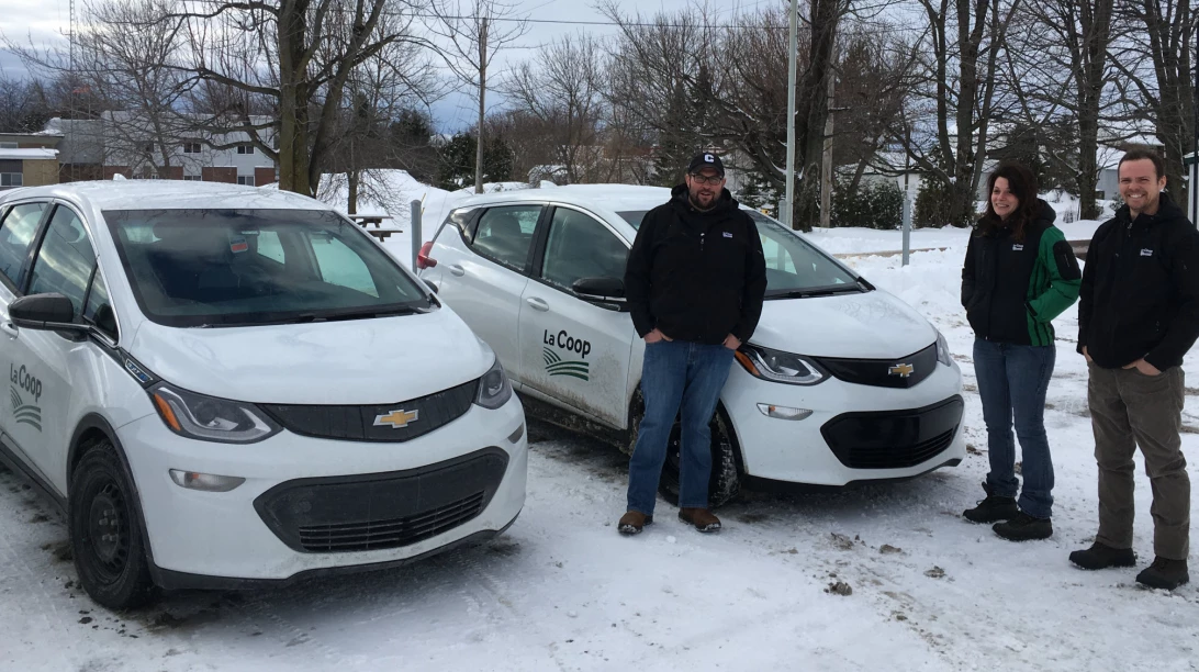 Les nouvelles voitures électriques de La Coop Unifrontières.