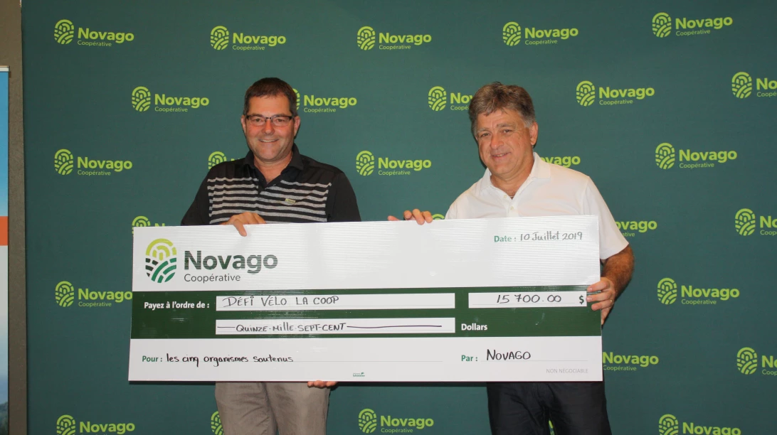 novago cooperative remet 15 700 lors de son tournoi de golf-benefice