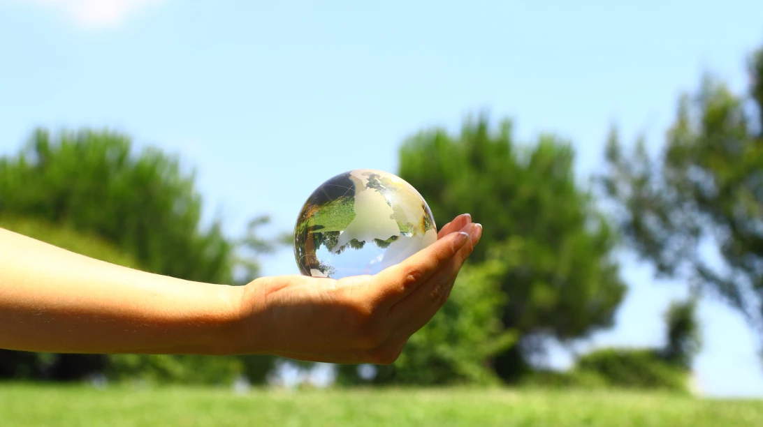 Globe transparent - Technologies propres
