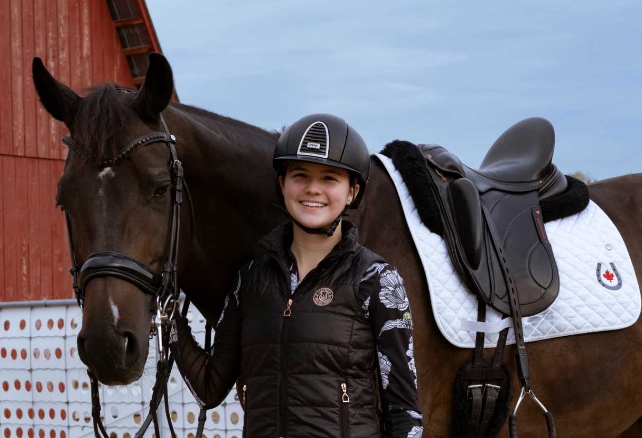 Léa Landreville-Cloutier et son cheval Guus