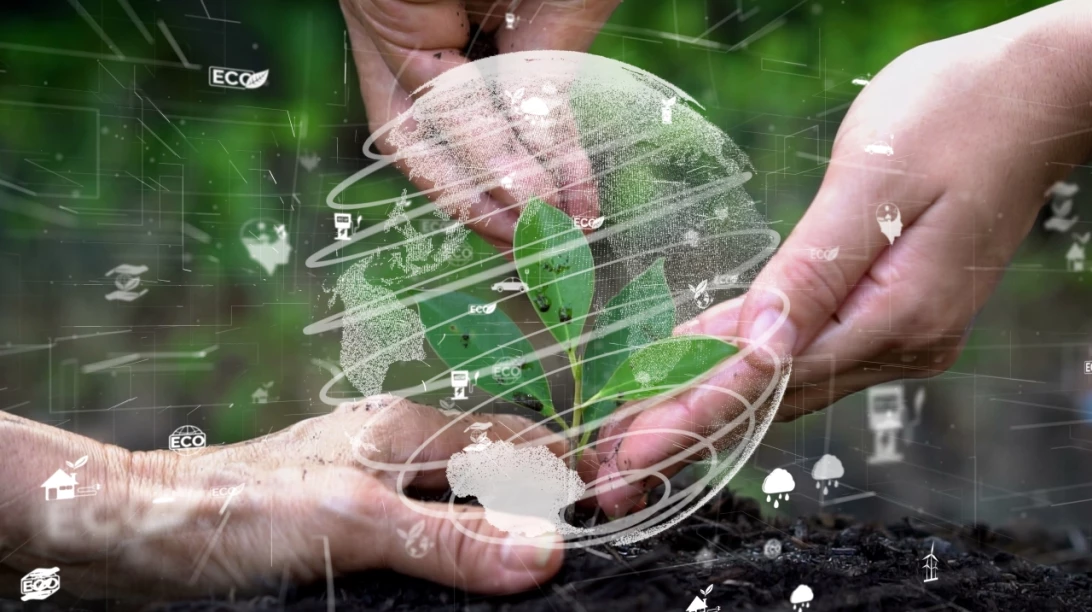 Trois mains et une planète transparente