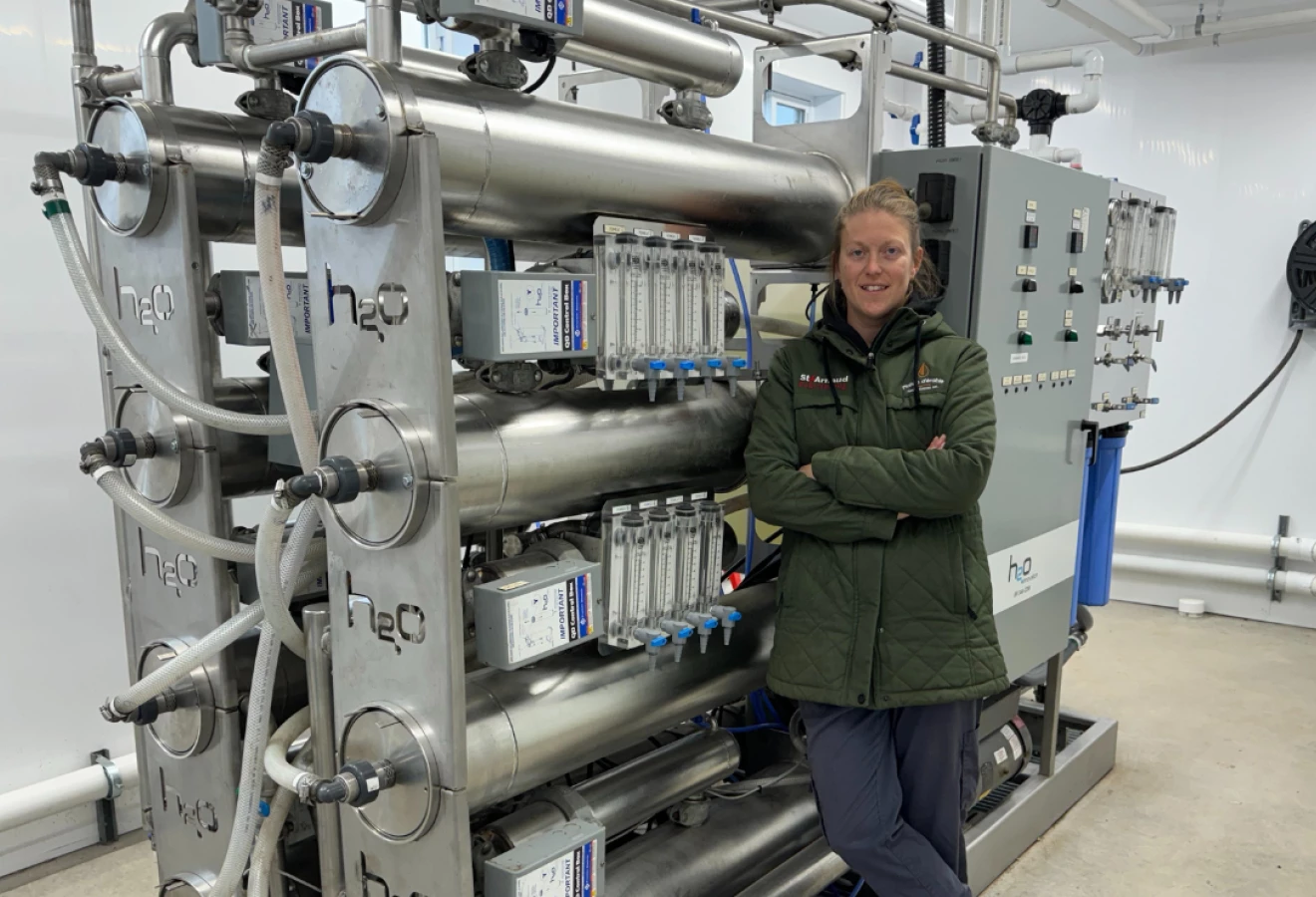 Marie-Pier Béliveau devant son évaporateur électrique