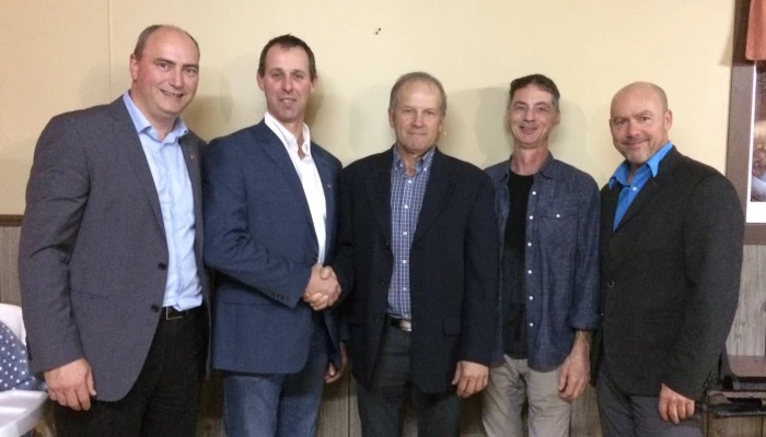 Gervais Laroche, André Normand, Jocelyn Dion, Jean-Réal et Denis Labrie.