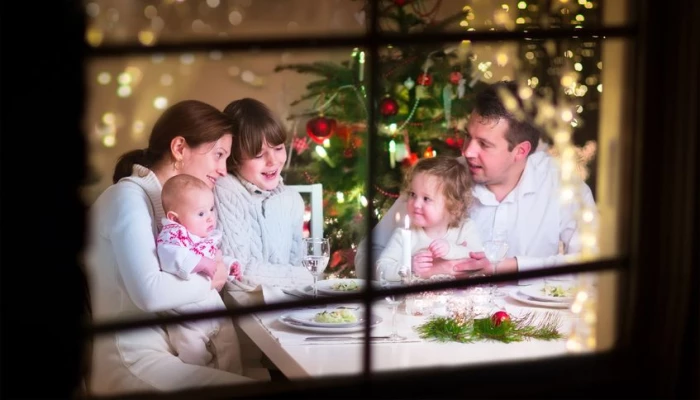 Famille à Noël.