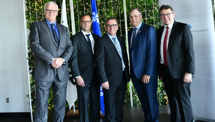 Normand Chouinard, Robert Bellisle, Mario Girard, Ghislain Gervais et Jean D’Amour
