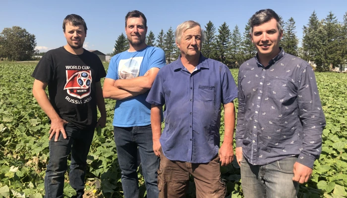ferme louis gosselin jeunes producteurs tournes vers lavenir