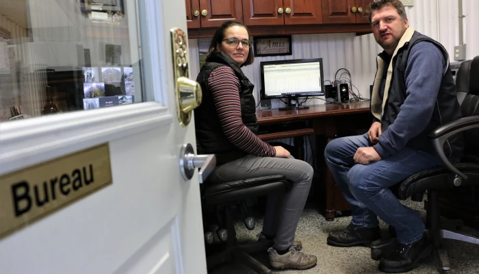 ferme laitiere du village lamour des affaires avant lamour des vaches