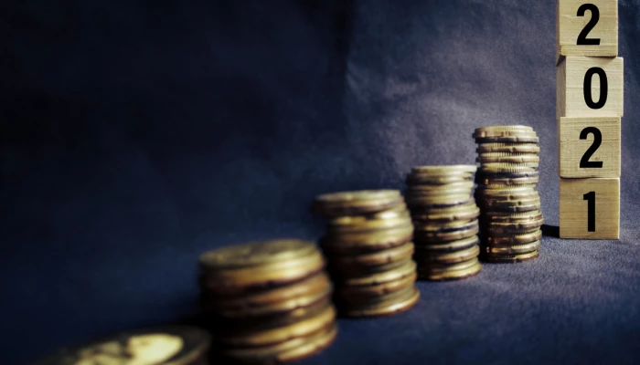 Pièces de monnaie précédent des blocs en bois 2021.