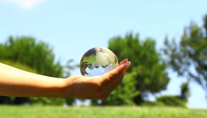Globe transparent - Technologies propres