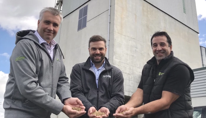 Jean-Nil Fournier, président de La Coop Purdel, Olivier Pastor, directeur général et François Pedneault, directeur de la division agricole