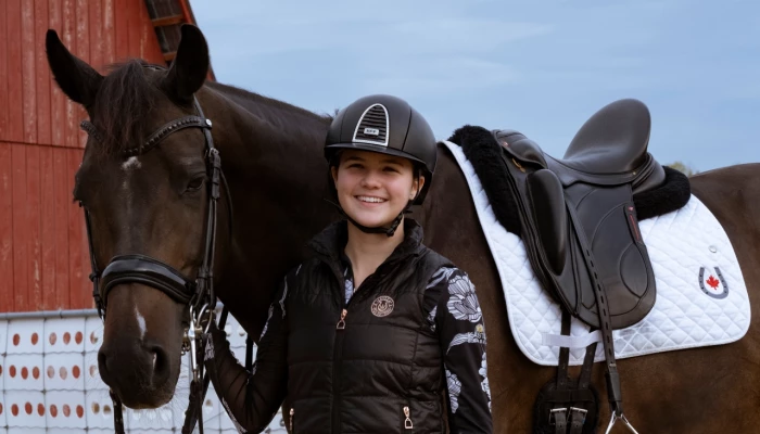 Léa Landreville-Cloutier et son cheval Guus