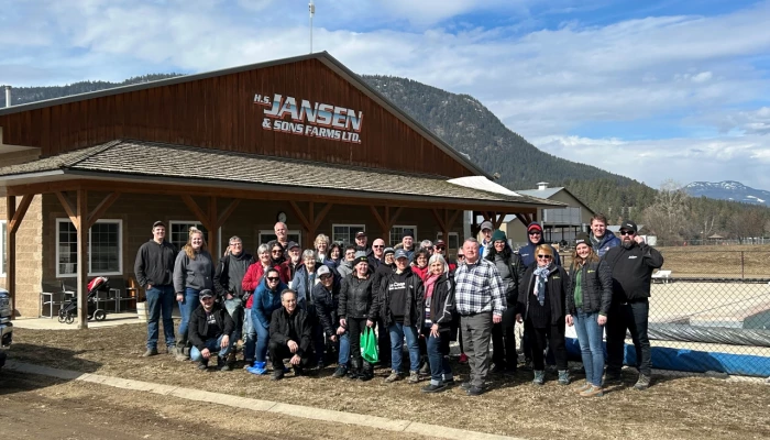Photo de groupe à la ferme Jansen Dairy.