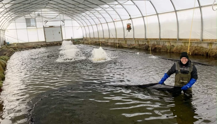 Bassin d'aquaculture