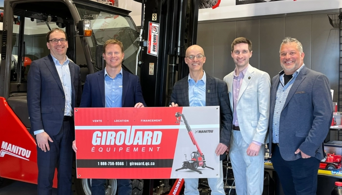 Michel Delisle, chef de la direction d’Avantis, Carl Girouard, directeur général de Girouard Équipement, Frédéric Martineau, président d’Avantis, Jean-Sébastien Lemelin, vice-président de Machinerie Avantis et Alexandre Lafond, directeur général de J. René Lafond inc.