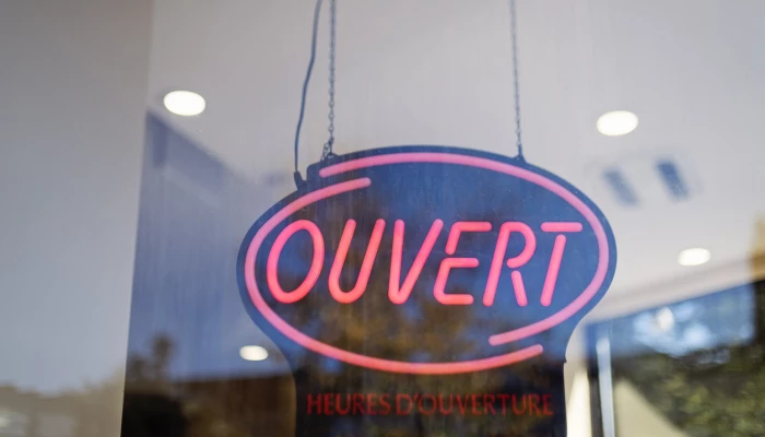Enseigne Ouvert de magasin