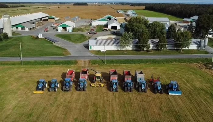 Tracteurs de la Ferme DML St-Bernard
