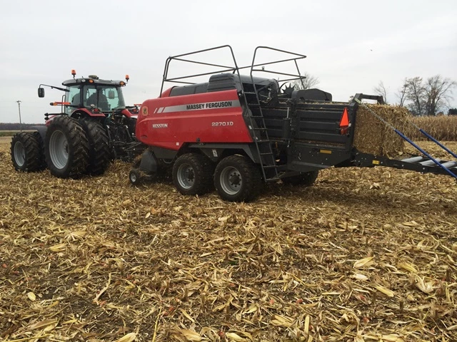 Équipement spécialisé par AGCO pour la récolte de tiges de maïs