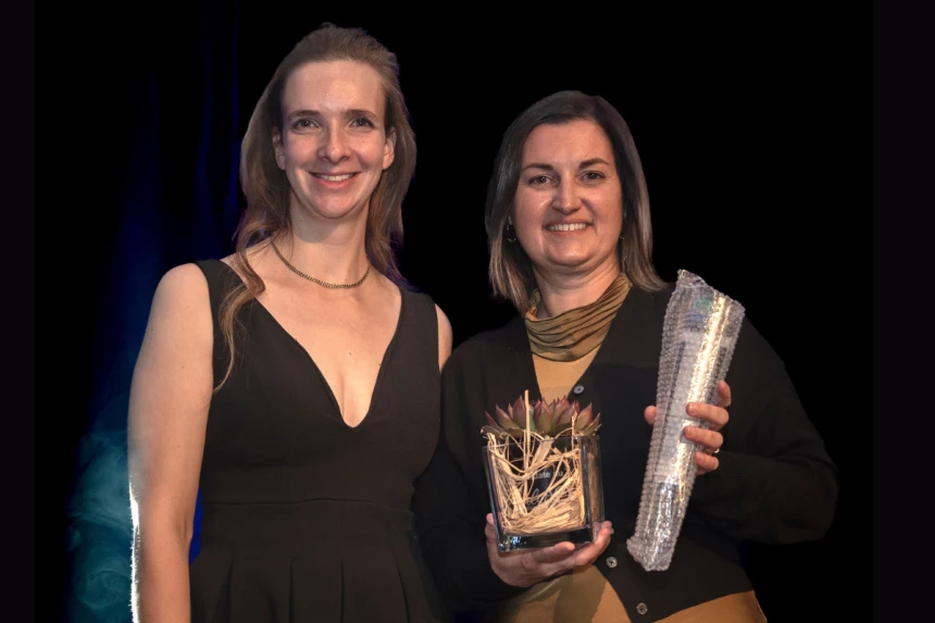 Amélie Brien, 1re vice-présidente des Agricultrices de l’Estrie, Andrée-Anne Fisette, lauréat Prix Femme entrepreneure Dimension E