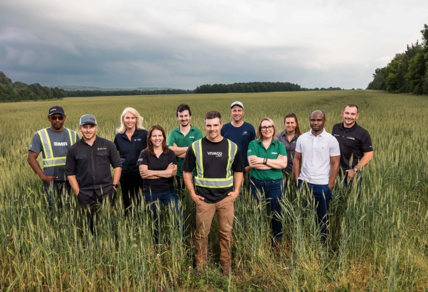 Employés de VIVACO à travers les secteurs