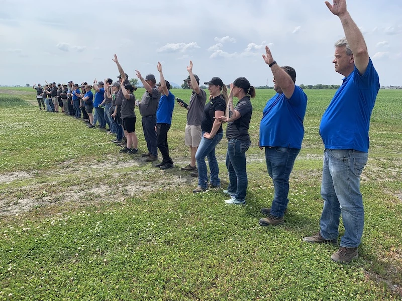 Experts participants à un quiz sur les cultures de couverture.