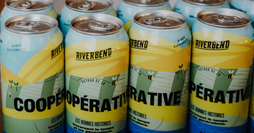 Des bières de la microbrasserie locale Riverbend à l’effigie de Nutrinor.