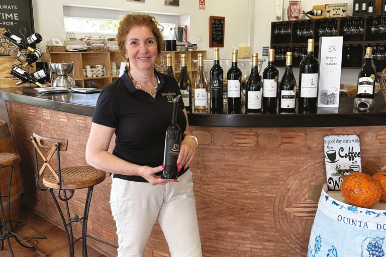 Fatima Agostini de Quinta Dos Frances