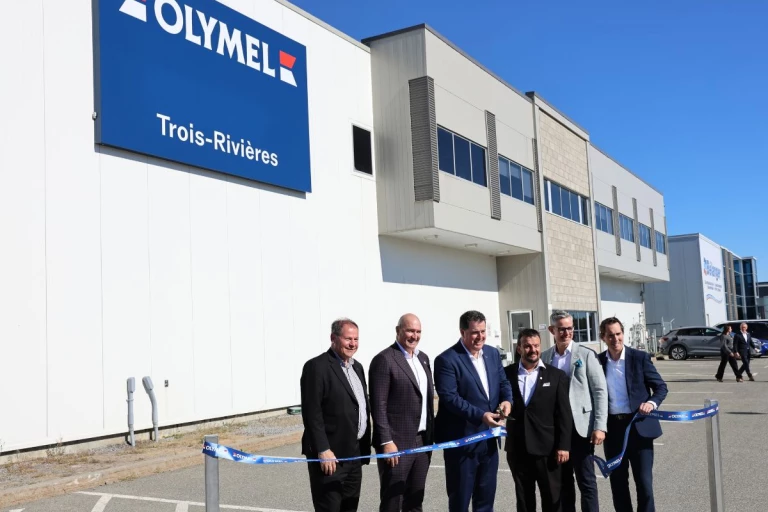 Les dirigeant d'Olymel inaugurant la nouvelle usine à Trois-Rivières