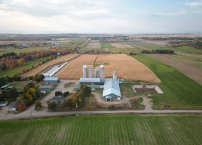 Terre agricole et ferme