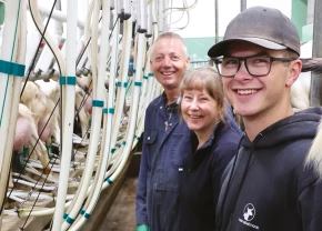 Le trio de Cabri Génétique International