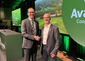 Le chef de la direction d’Avantis, Michel Delisle et le président d’Avantis, Frédéric Martineau