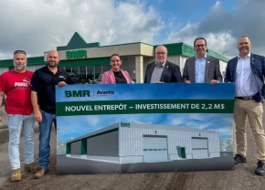 Alexandre Jean, chargé de projets détail Avantis, Pier-Alexandre Caron, directeur BMR Avantis St-Jean-Port-Joli, Léda Villeneuve, administratrice Avantis, Normand Caron, maire de St-Jean-Port-Joli, Michel Delisle, chef de la direction Avantis et Israel Ward-McNally, vice-président détail Avantis.